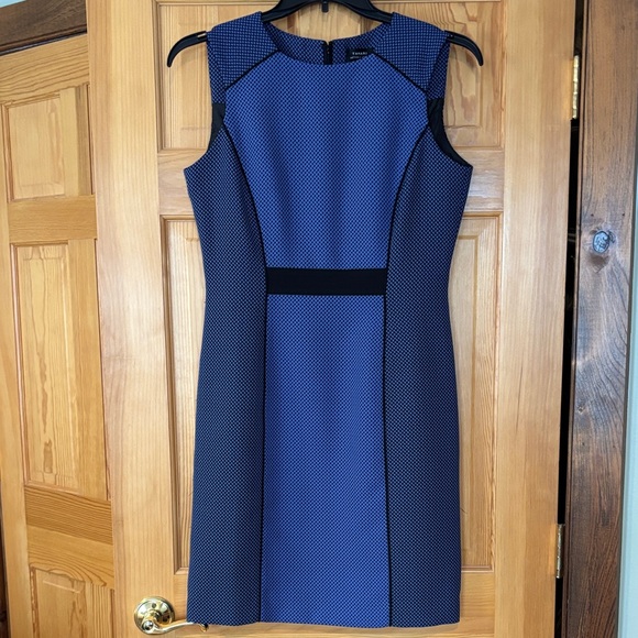 Tahari Arthur S Levine Dresses & Skirts - Chic Navy Sleeveless Midi Dress